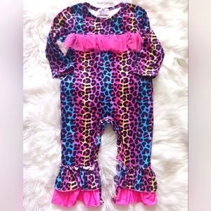 SZ 9-12 mo Pete and Lucy Romper NWT